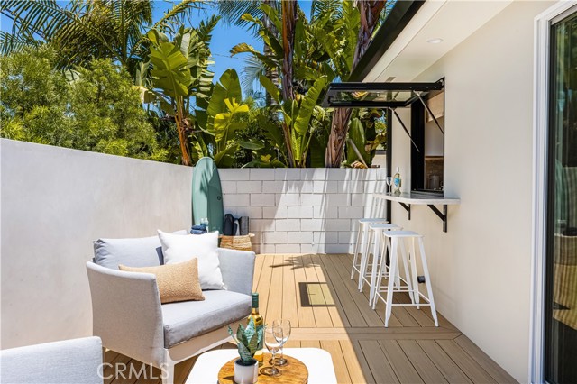2134 Orange Avenue, Costa Mesa CA: https://media.crmls.org/medias/f8b17625-8d81-4bab-adcb-256a72791704.jpg