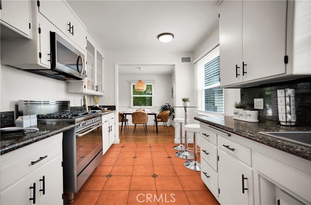 Detail Gallery Image 10 of 40 For 6600 Haywood, Tujunga,  CA 91042 - 3 Beds | 2 Baths