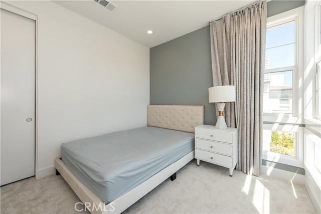 Detail Gallery Image 18 of 33 For 171 Hollyleaf, Lake Forest,  CA 92630 - 5 Beds | 5 Baths