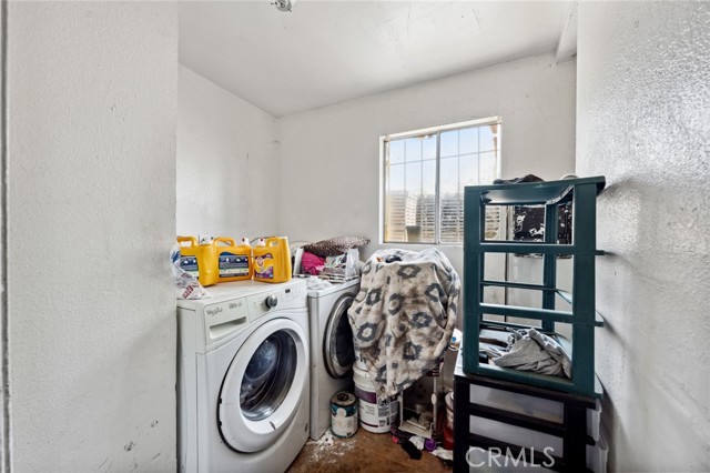 Detail Gallery Image 11 of 37 For 673 W 9th St, San Bernardino,  CA 92410 - 4 Beds | 2 Baths