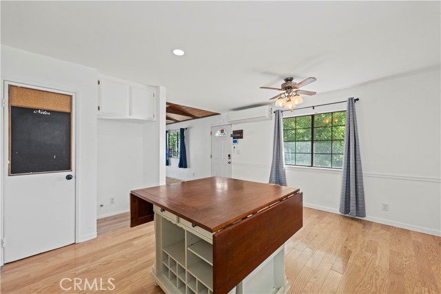 43323 LOOKABOUT RD, Lake Hughes CA: https://media.crmls.org/medias/f8b40923-894c-4b74-87f7-2b1ed4507520.jpg