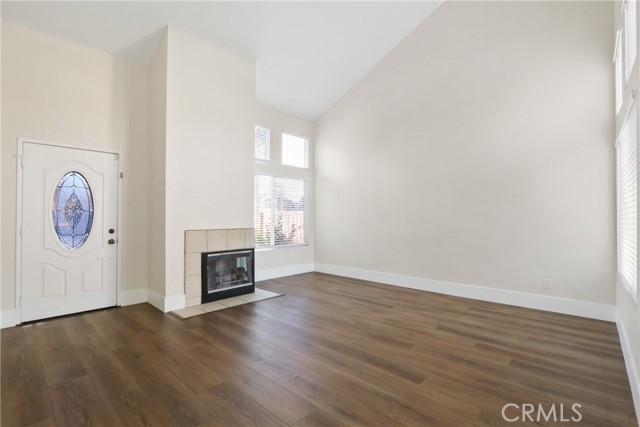 Detail Gallery Image 3 of 20 For 2475 Water, Corona,  CA 92882 - 3 Beds | 2/1 Baths