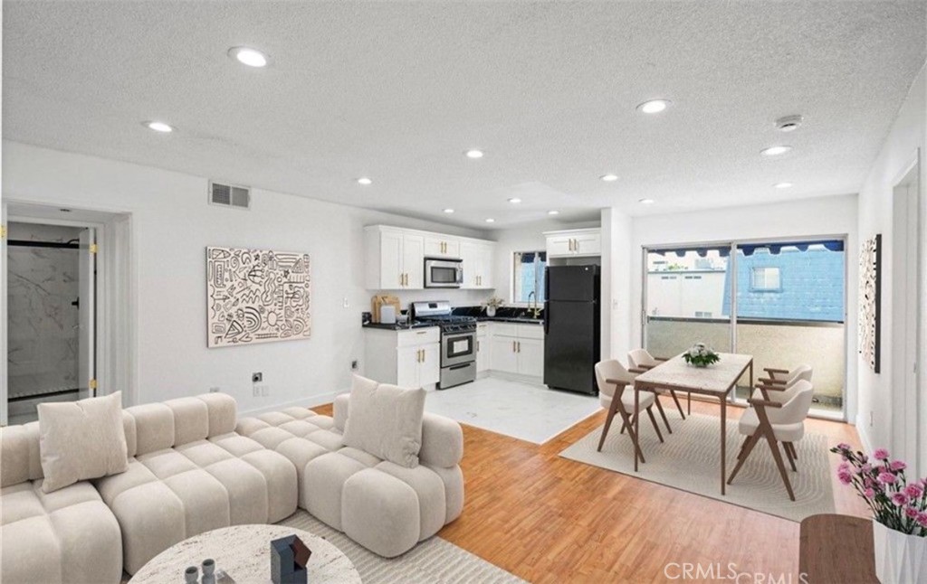 18530 Hatteras Street #333