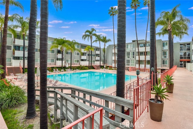 Detail Gallery Image 33 of 45 For 4915 Tyrone Ave #204,  Sherman Oaks,  CA 91423 - 1 Beds | 1 Baths