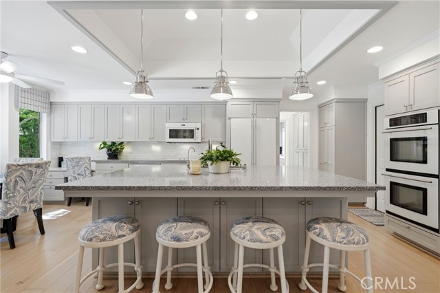 Detail Gallery Image 20 of 61 For 2134 Cottonwood Cir, Visalia,  CA 93277 - 4 Beds | 3 Baths