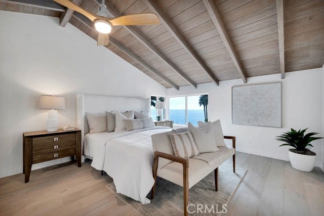 10 Camel Point, Laguna Beach CA: https://media.crmls.org/medias/f8b65f71-08b7-441f-9521-20cf338062cb.jpg