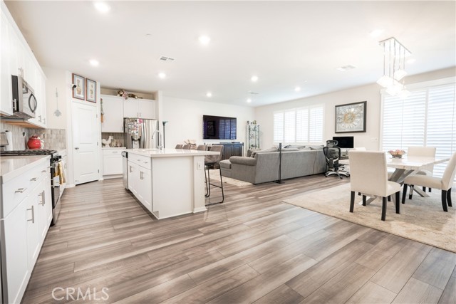 Detail Gallery Image 5 of 25 For 15630 Raptor Rd, Moreno Valley,  CA 92551 - 4 Beds | 2 Baths