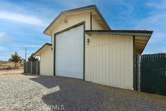 Detail Gallery Image 4 of 36 For 9090 Eaby Rd, Phelan,  CA 92371 - 3 Beds | 2 Baths