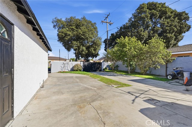 Detail Gallery Image 35 of 44 For 2101 S Hickory, Santa Ana,  CA 92707 - 3 Beds | 2 Baths