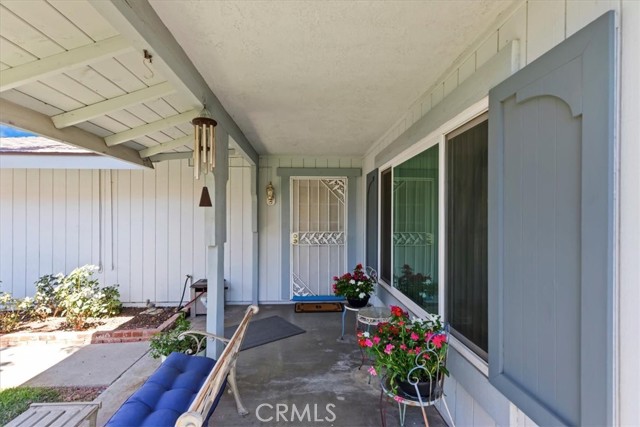 Detail Gallery Image 6 of 42 For 8676 Limestone Dr, Riverside,  CA 92504 - 3 Beds | 3 Baths