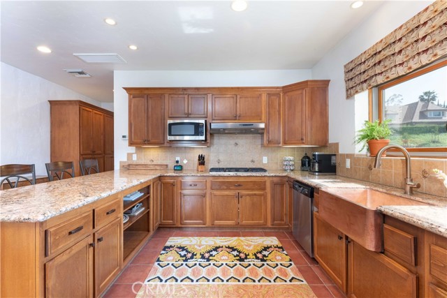 1615 Halsey Street, Redlands CA: https://media.crmls.org/medias/f8b84fe1-575c-4b03-8091-a52cd8d03771.jpg