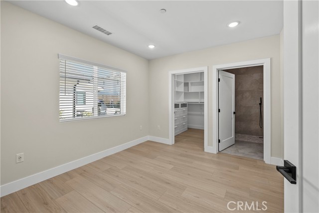16360 Parthenia photo 38