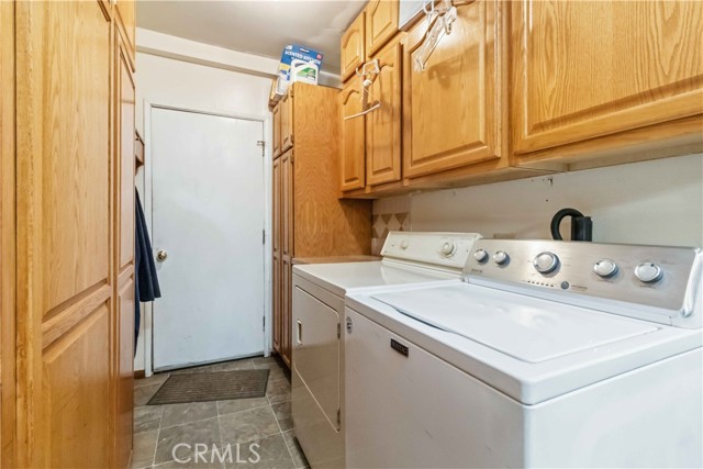 Detail Gallery Image 37 of 53 For 10457 Variel Ave, Chatsworth,  CA 91311 - 6 Beds | 5 Baths