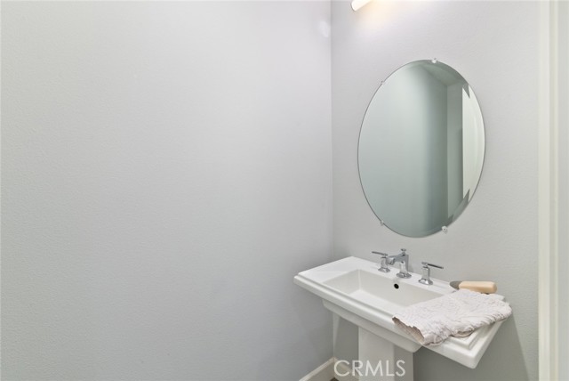 58 Stetson, Irvine CA: https://media.crmls.org/medias/f8b9630d-bcd7-477c-b21d-98c8eb9ff806.jpg