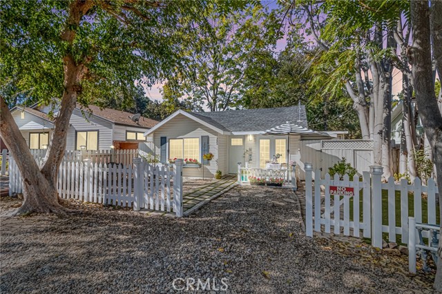 Detail Gallery Image 5 of 26 For 2884 Crescent-Way Thousand Oaks Way, Thousand Oaks,  CA 91362 - 2 Beds | 1 Baths