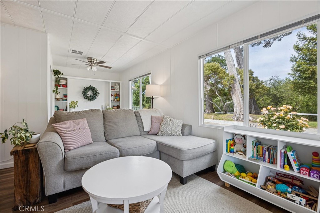 MLS #SC25120058 image #11