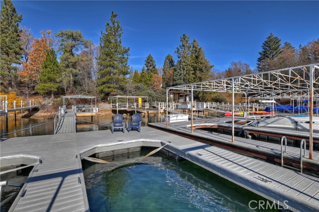 Detail Gallery Image 6 of 18 For 306 North Shore, Lake Arrowhead,  CA 92352 - – Beds | – Baths