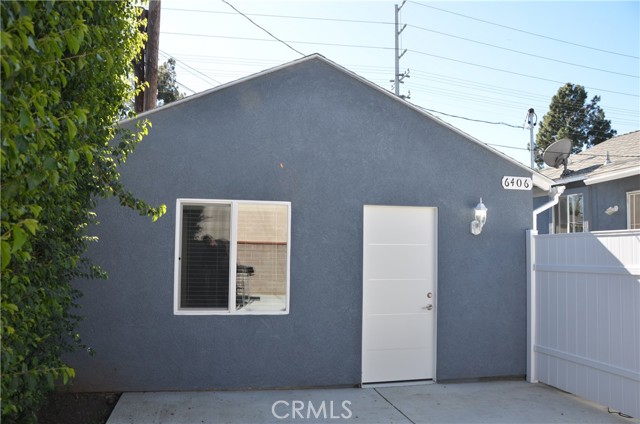 Detail Gallery Image 8 of 8 For 6406 Densmore Ave, Lake Balboa,  CA 91406 - 1 Beds | 1 Baths