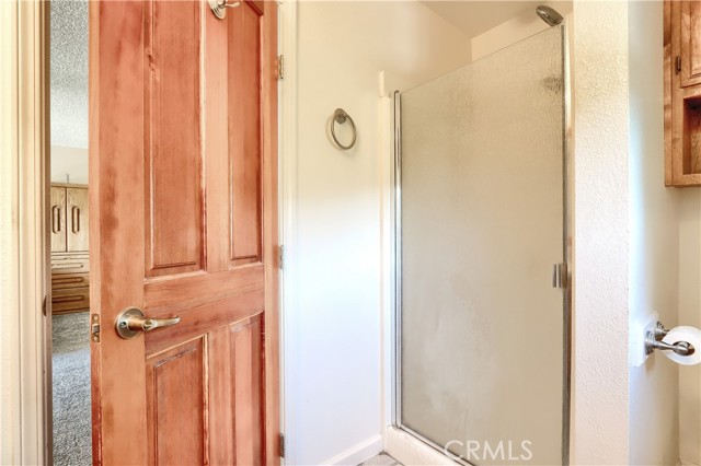 Detail Gallery Image 15 of 54 For 42275 Buckeye Rd, Oakhurst,  CA 93644 - 4 Beds | 2/1 Baths