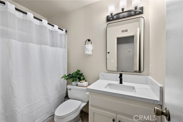 Detail Gallery Image 21 of 23 For 8292 Darsy, Huntington Beach,  CA 92647 - 4 Beds | 2/1 Baths