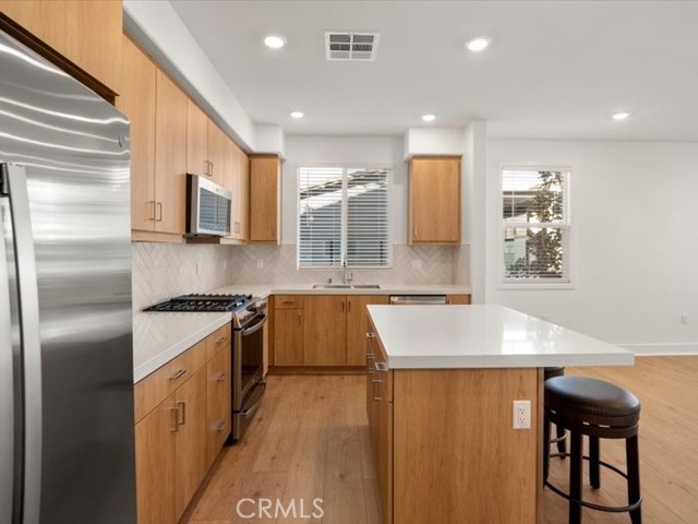 Detail Gallery Image 17 of 58 For 1720 Park St #10,  Anaheim,  CA 92805 - 4 Beds | 3/1 Baths