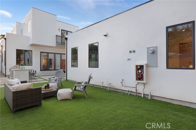 Detail Gallery Image 46 of 56 For 3456 Fay Ave, Culver City,  CA 90232 - 5 Beds | 4/1 Baths