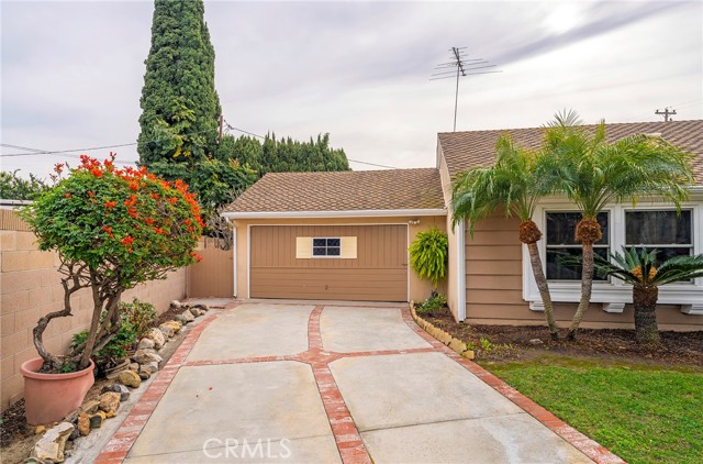 Image 2 for 908 S Neptune Pl, Anaheim, CA 92804