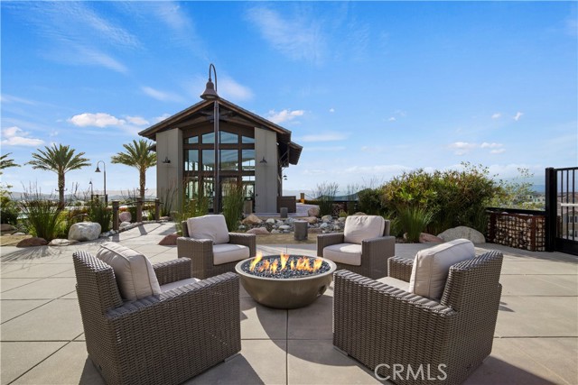 Detail Gallery Image 42 of 49 For 18175 Meridian Ln, Saugus,  CA 91350 - 3 Beds | 2/1 Baths