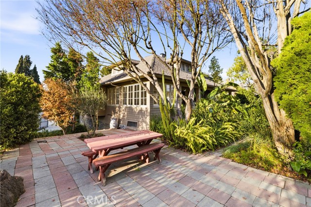 Detail Gallery Image 6 of 56 For 1200 Cedar Ave, Redlands,  CA 92373 - 5 Beds | 3 Baths