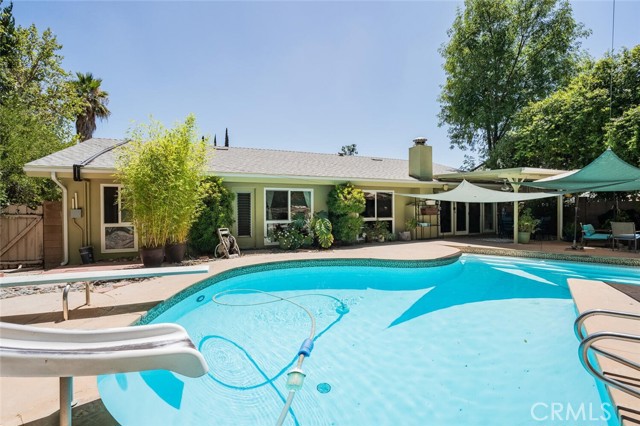 24101 Philiprimm Street, Woodland Hills CA: https://media.crmls.org/medias/f8c067cf-3bfb-48c5-8eb7-fd52cc4caa3a.jpg