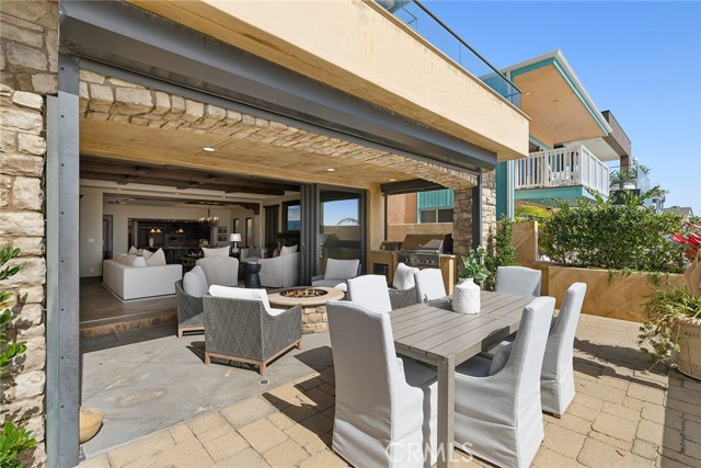 Detail Gallery Image 6 of 32 For 1414 W Oceanfront, Newport Beach,  CA 92661 - 4 Beds | 5 Baths