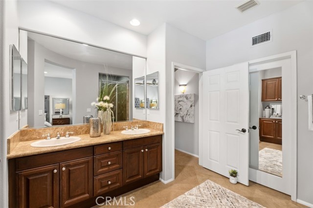 Detail Gallery Image 18 of 59 For 226 Terra Cotta, Irvine,  CA 92603 - 4 Beds | 3/1 Baths