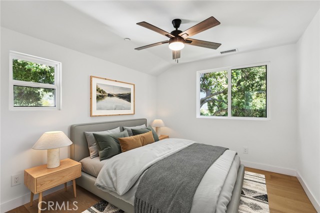 6950 Beckett Street, Tujunga CA: https://media.crmls.org/medias/f8c16041-7e46-4a3f-ac1b-74c57b7e3247.jpg