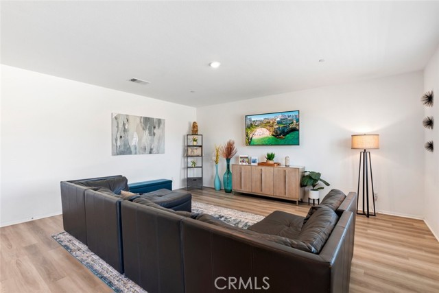 Detail Gallery Image 15 of 44 For 29244 Date Palm, Lake Elsinore,  CA 92530 - 4 Beds | 3 Baths