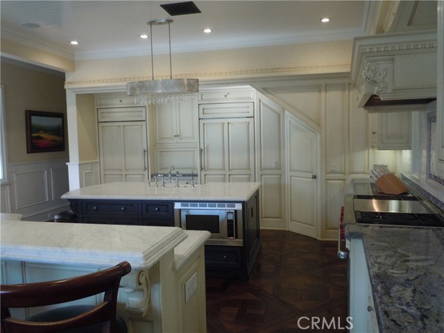 59 Rivo Alto Canal, Long Beach CA: https://media.crmls.org/medias/f8c21df4-70f1-4f15-a2f2-4c70c8d6d96b.jpg