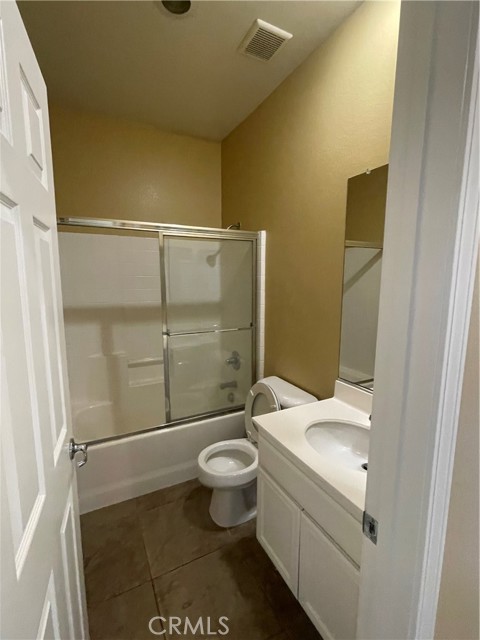 Detail Gallery Image 17 of 38 For 1882 Lobo, Riverside,  CA 92501 - 3 Beds | 2/1 Baths