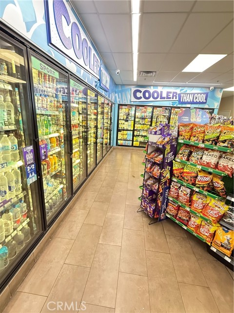 1702 Highway 46, Wasco CA: https://media.crmls.org/medias/f8c273b5-49cc-4cbb-8e84-6eb7046eeb43.jpg