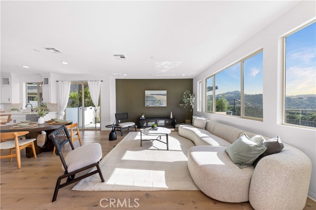 Detail Gallery Image 8 of 43 For 3173 Ivy Way, Rancho Mission Viejo,  CA 92694 - 4 Beds | 3 Baths
