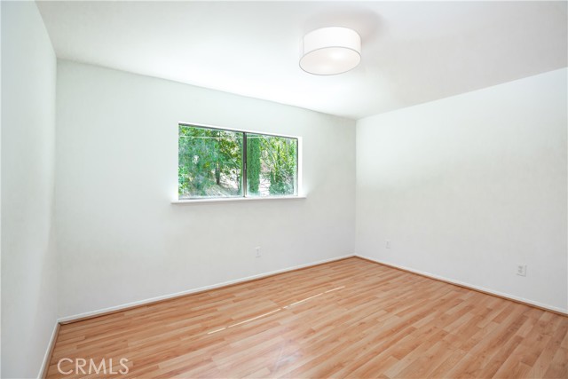 Detail Gallery Image 16 of 27 For 5219 San Feliciano Dr, Woodland Hills,  CA 91364 - 6 Beds | 4 Baths