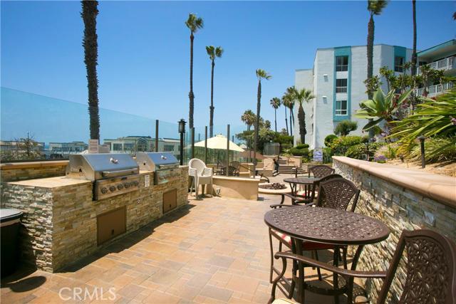 640 The Village, Redondo Beach, California 90277, ,1 BathroomBathrooms,Residential,Sold,The Village,PV16145685