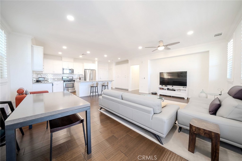 MLS #PW25251028 image #3