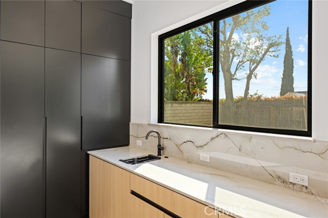 Image 18 of 60 For 5275 Lynridge Drive