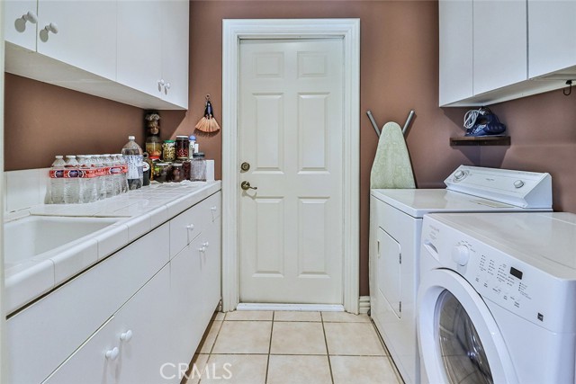 Detail Gallery Image 28 of 61 For 13910 Mountain View Pl, Sylmar,  CA 91342 - 5 Beds | 3 Baths