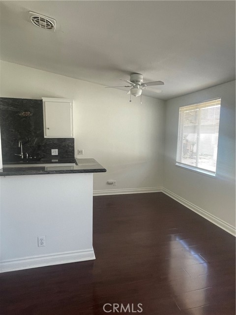 Detail Gallery Image 6 of 16 For 528 Cherry #B,  Long Beach,  CA 90802 - 1 Beds | 1 Baths