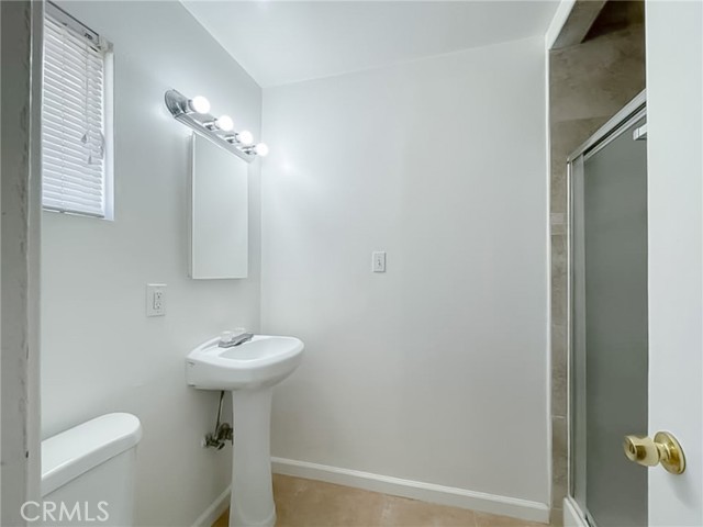 Detail Gallery Image 12 of 21 For 45567 Andale Ave, Lancaster,  CA 93535 - 4 Beds | 2 Baths