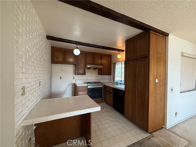 Detail Gallery Image 4 of 12 For 412 E Newmark Ave #D,  Monterey Park,  CA 91755 - 2 Beds | 2 Baths