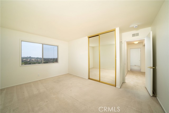 Image 10 of 23 For 26611 Loma Verde