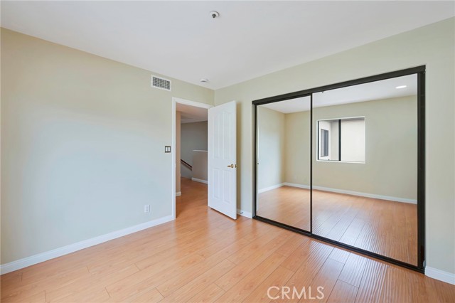 1161 SPAZIER Avenue, Glendale CA: https://media.crmls.org/medias/f8cbcbe5-cdbf-4aef-ad81-66f6bad9a462.jpg