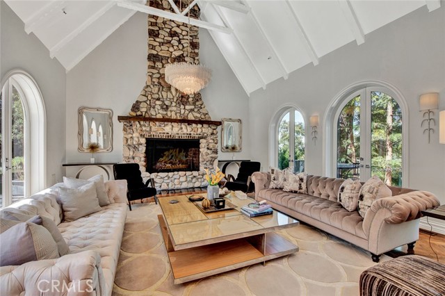 11400 Sunshine Terrace, Studio City, CA, 91604 11400 Sunshine Terrace, Studio City, CA, 91604