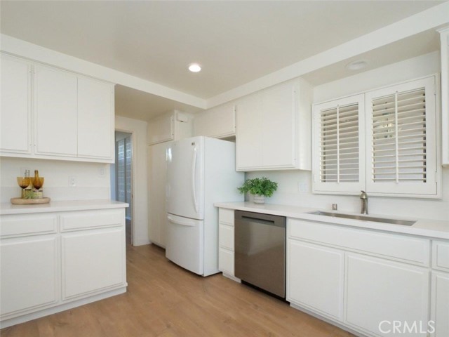 Detail Gallery Image 18 of 45 For 26 Oceanaire Dr, Rancho Palos Verdes,  CA 90275 - 5 Beds | 3/1 Baths